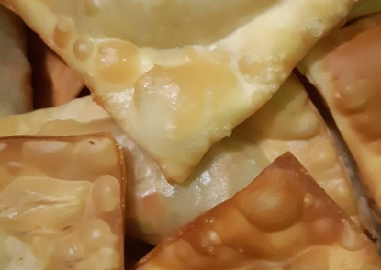 Pangsit isi ayam sayur