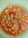 Garbanzos con langostinos