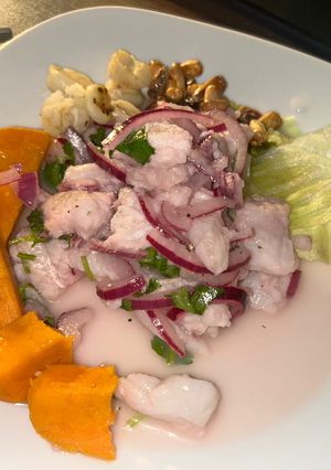 Una foto de Ceviche de Merluza para mi Leo