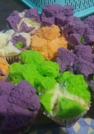Foto resep Bolu kukus pelangi lembut dan mekar..