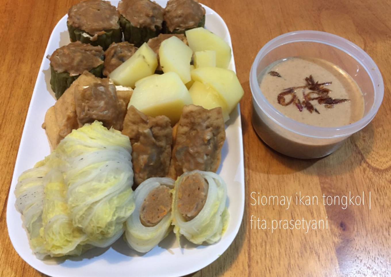 Siomay ikan tongkol