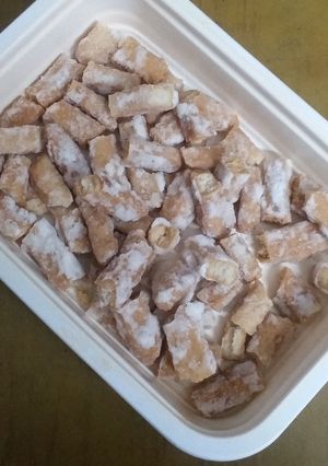 চিনির গজা (chini r goja recipe in Bengali) রেসিপির প্রধান ছবি