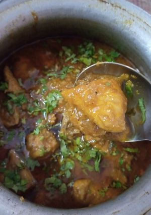 A picture of Bhuna hoa Chicken ka Salan.