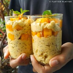 A picture of Mango Overnight Oats.