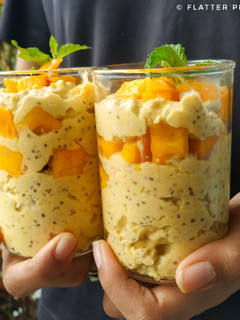 A picture of Mango Overnight Oats.