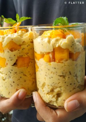 A picture of Mango Overnight Oats.