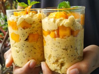 Mango Overnight Oats