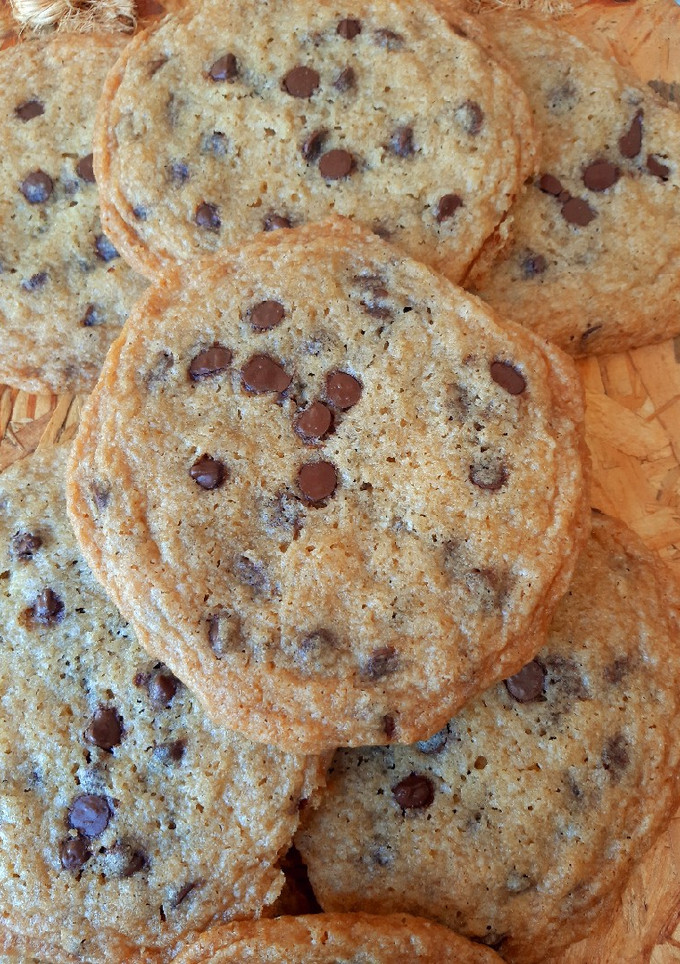 Una foto de Cookies gigantes con chips de chocolate 🍪