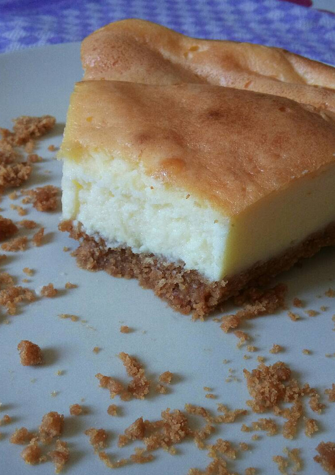 Una foto de Tarta de queso fácil (+base de galleta)