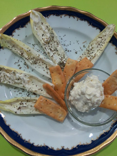 Foto principal de Endivias rellenas de crema de queso azul