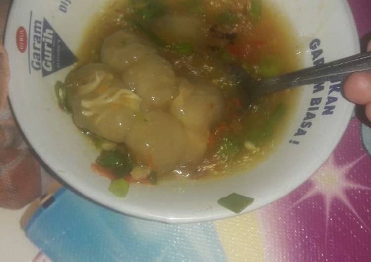 Baso aci isi ayam dan keju