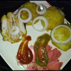 A picture of Idli sandwich.