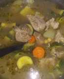 Sopa de garbanzos con carne de cerdo