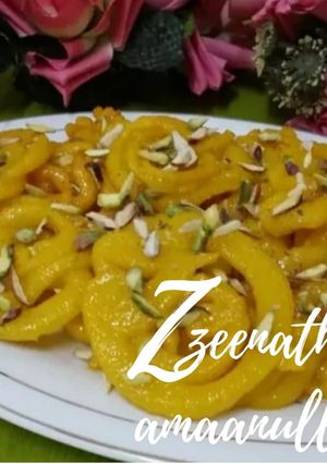 A picture of Suji Jalebis.