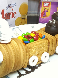 A picture of Choo Choo Biscuits Train with Marie balls !.