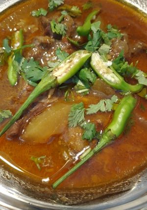 A picture of Lauki mutton ka salan.