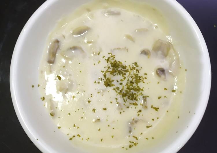 Cara Gampang Menyiapkan Mushroom cream soup, Enak