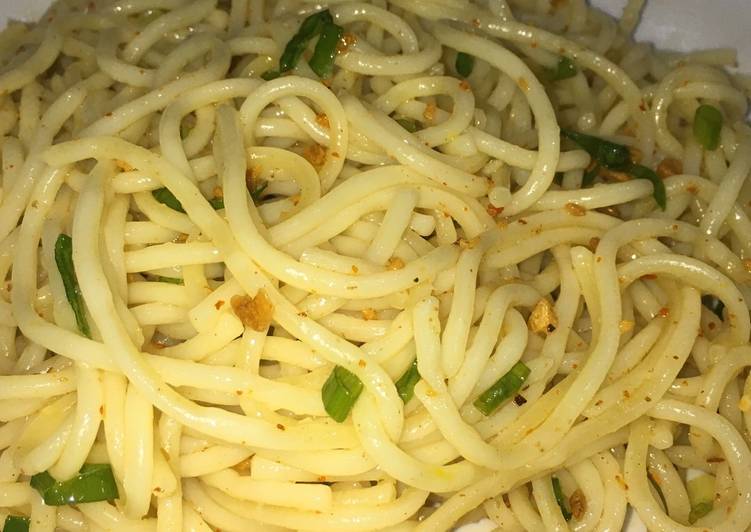 Spaghetti agliolio hemat😋
