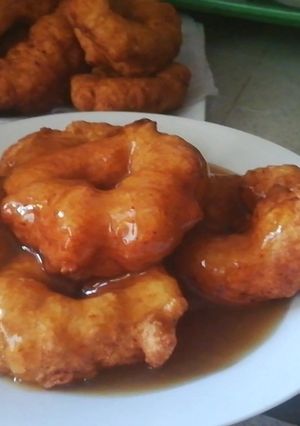 Una foto de Picarones bañados en un delicioso almíbar casero de Norma