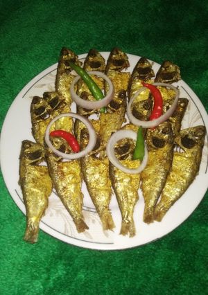 চাপিলা মাছ ভাজা। রেসিপির প্রধান ছবি
