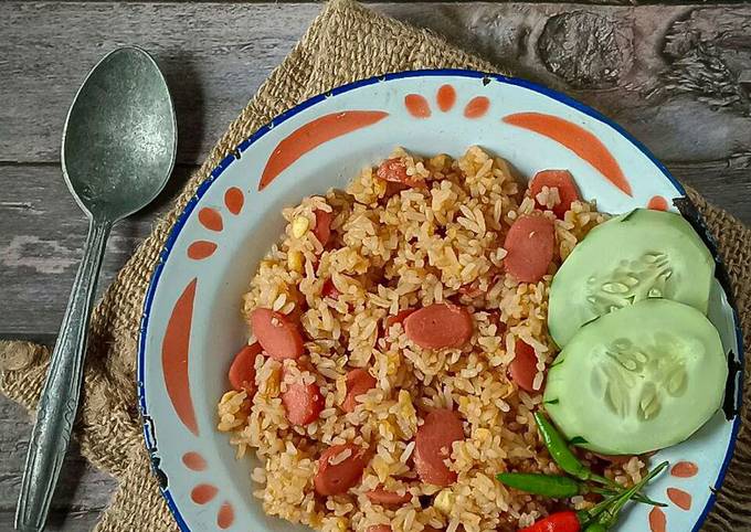 Resep Nasi Goreng Sosis Oleh Yuliana Menjoi Cookpad