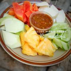 Rujak Manis Seger #rabubaru রেসিপির প্রধান ছবি