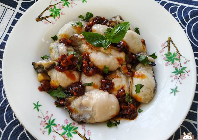 豆瓣蒜醬牡蠣 飽滿不破的煮蚵法 食譜by 梁小蝶 Cookpad