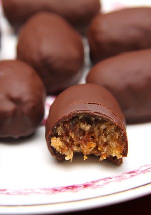 Diós-narancsos szaloncukor recept fotója