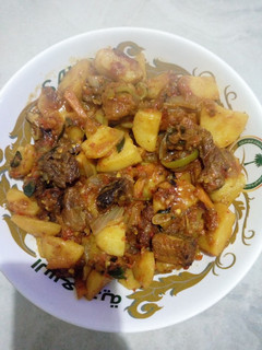 A picture of Potatoes sauce.