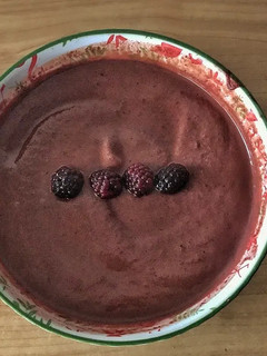 Una foto de Salmorejo de moras