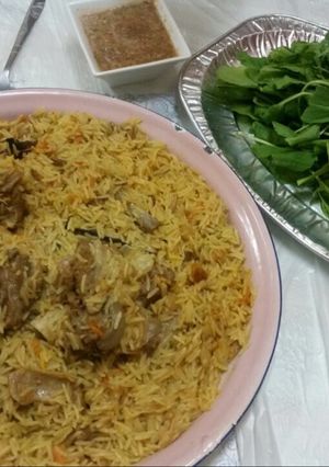 صورة لوصفة رز بخاري باللحم ولا اطيب 😍