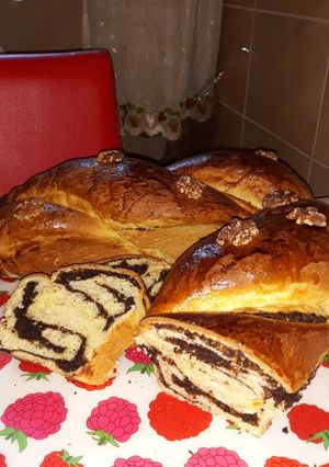 O poză a rețetei Cozonac cu nucă și karob.