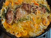 Una foto de carnes en escabeche