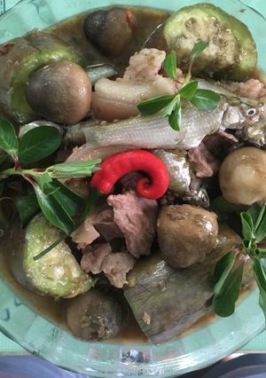 Hình của món Cá Linh kho mắm.