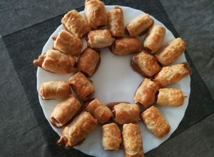 Una foto de Saladitos de mini frankfurts