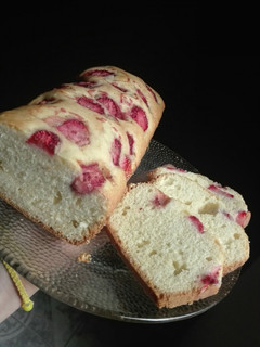Una foto de Budín de frutillas!!!