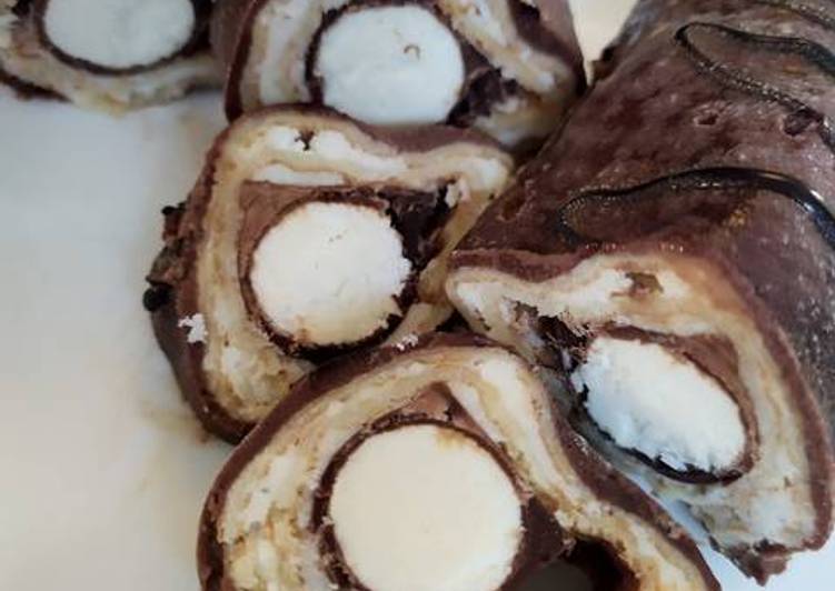 Túróval töltött túró rudis palacsinta