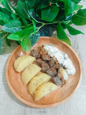 Cara Mudah Membikin Resep Simple Wagyu Saikoro Steak and Mushroom Sauce 🍖 yang Lezat Anti Ribet, Sempurna