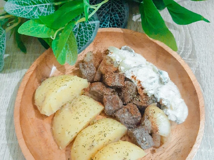 Cara Mudah Membikin Resep Simple Wagyu Saikoro Steak and Mushroom Sauce 🍖 yang Lezat Anti Ribet, Sempurna