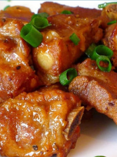 Una foto de Costillas al horno con salsa de soja y miel