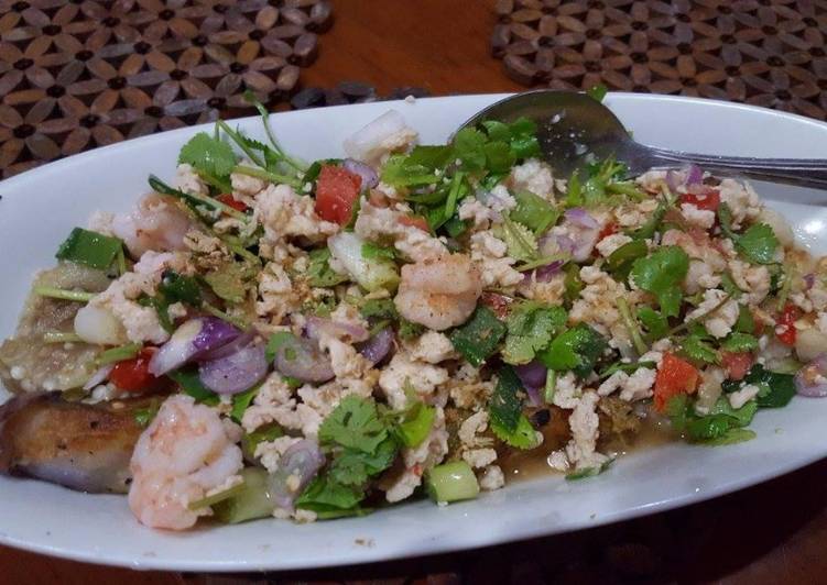 Yum Ma Kuer Yao (spicy eggplant salad)