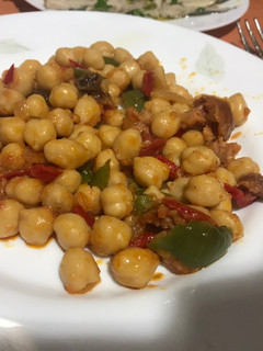 Una foto de Ensalada de garbanzos