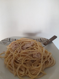 Una foto de Los clásicos (para estudiantes sin tiempo) Pasta con atún y crema