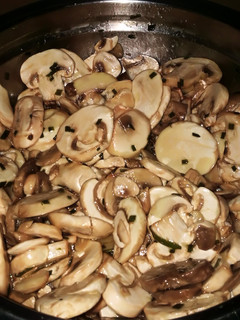 Una foto de Ensalada de champiñones