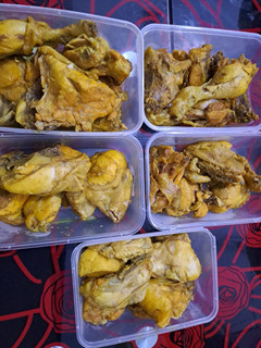 Foto resep Ayam Ungkep Bumbu Kuning