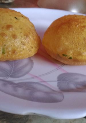 A picture of Aloo puri.