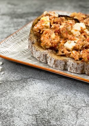 A picture of Strapatsada (Greek Eggs with Tomatoes).