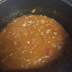 A picture of Bolognese sauce.