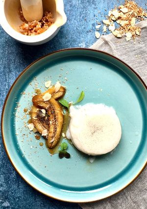 A picture of Dairy free panna cotta - with vegan option.