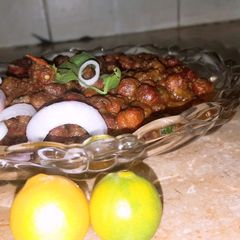 A picture of Kalay bhony chanay.